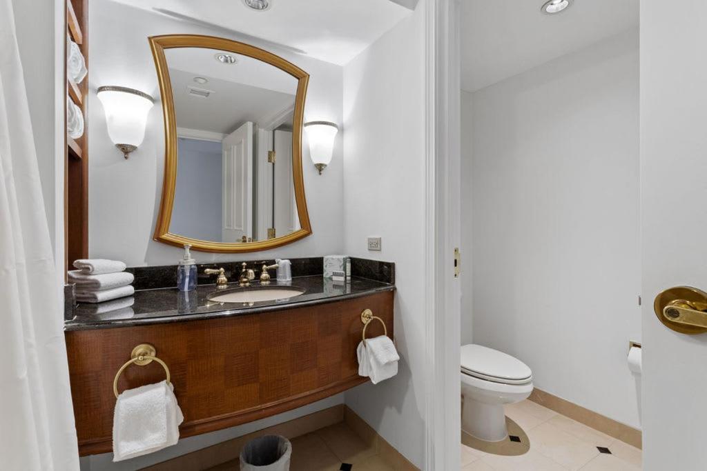 Two Adjacent Spacious Cozysuites On The Boardwalk Apartment